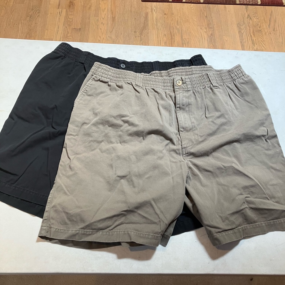 Harbor Bay Black and Tan Flat Front Shorts